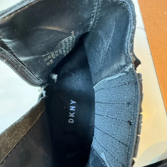 DKNY Mina Black Leather boots - Size 6.5 NEW! - Picture 9 of 13
